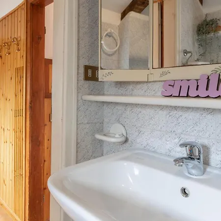 Svevo, Rustico Con Parcheggio A Trieste