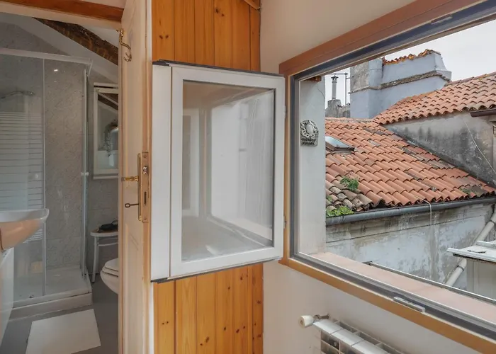 Svevo, Rustico Con Parcheggio A Apartamento Trieste