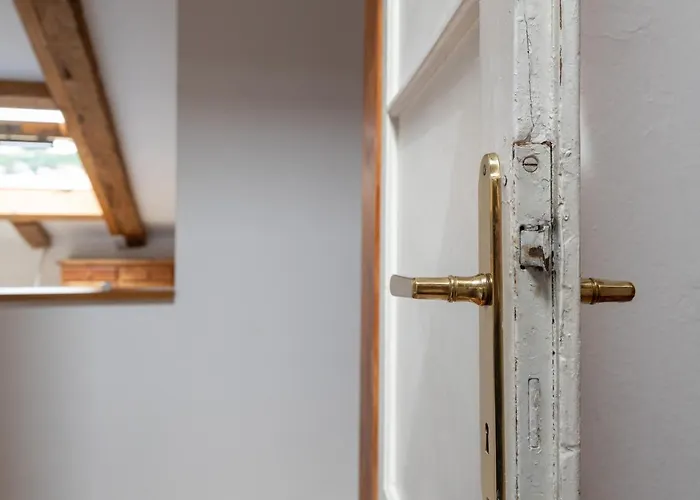 Svevo, Rustico Con Parcheggio A